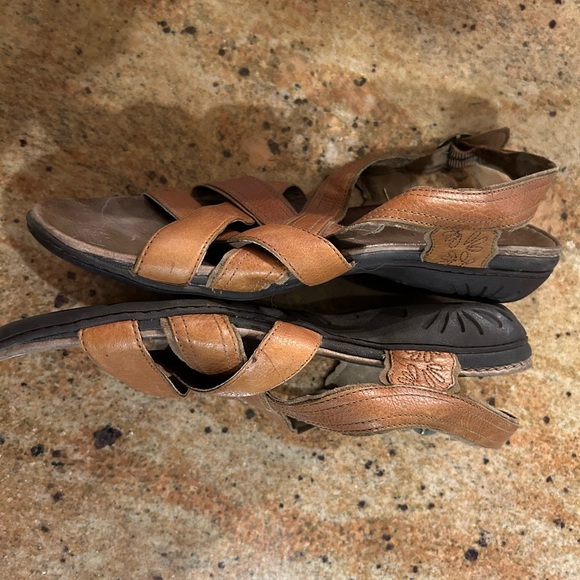 Merrell Bassoon Flat Sandals Brown Leather Slingback Womens Size 9 - Picture 5 of 5